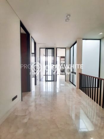 Rumah Elit Modern Siap Huni di Kemang Jakarta Selatan Rumah Elit Modern Siap Huni di Kemang Jakarta Selatan