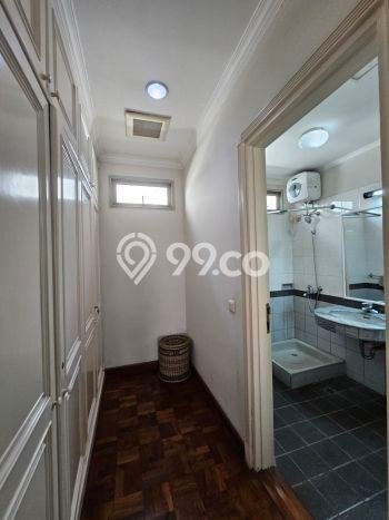 Unit Komersial Dijual di Menteng Jakarta Pusat Luas Tanah 1663m2, Luas Bangunan 3000m2 Unit Komersial Dijual di Menteng Jakarta Pusat Luas Tanah 1663m2, Luas Bangunan 3000m2