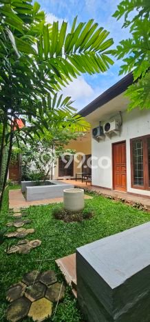 Rumah sewa siap huni 4 Kamar Tidur di Kemang, Jakarta Selatan Rumah sewa siap huni 4 Kamar Tidur di Kemang, Jakarta Selatan