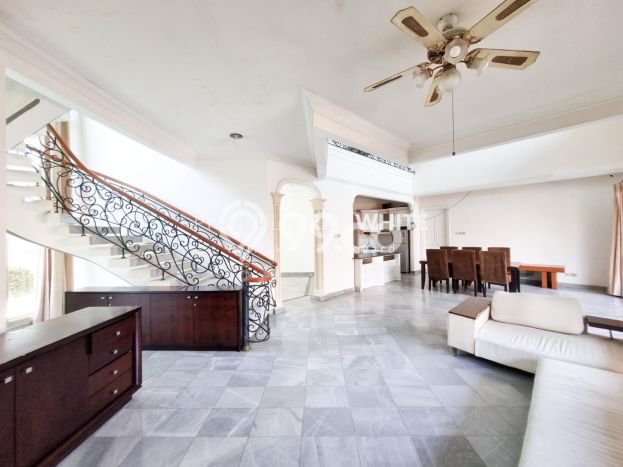 Jual Rumah Luas Elegan Dengan View Cantik di Ampera, Jakarta Selatan Jual Rumah Luas Elegan Dengan View Cantik di Ampera, Jakarta Selatan