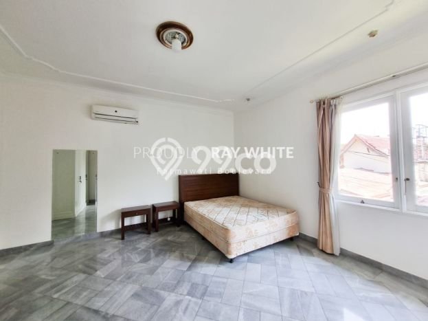 Jual Rumah Luas Elegan Dengan View Cantik di Ampera, Jakarta Selatan Jual Rumah Luas Elegan Dengan View Cantik di Ampera, Jakarta Selatan