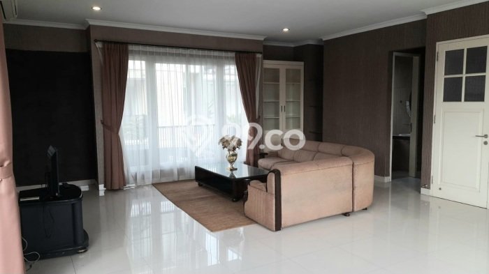 Rumah Sewa Jakarta Selatan LT 124m2 LB 250m2 Area Pejaten Rumah Sewa Jakarta Selatan LT 124m2 LB 250m2 Area Pejaten