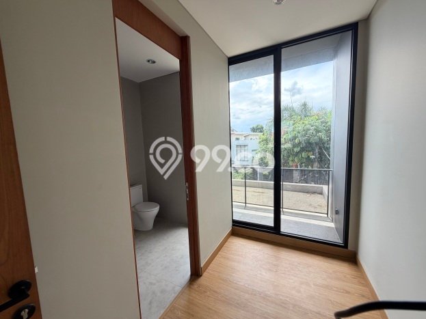 Rumah Luxury Modern Tanpa Renovasi di Kemang Jakarta Selatan Rumah Luxury Modern Tanpa Renovasi di Kemang Jakarta Selatan