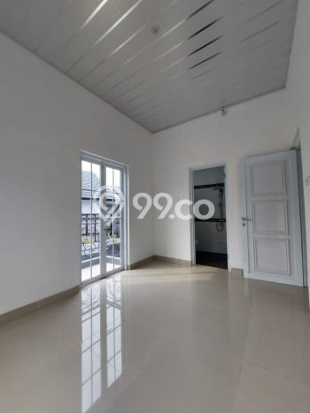 Dijual Rumah Mewah Exclusive di Ciracas, Jakarta Timur Dijual Rumah Mewah Exclusive di Ciracas, Jakarta Timur