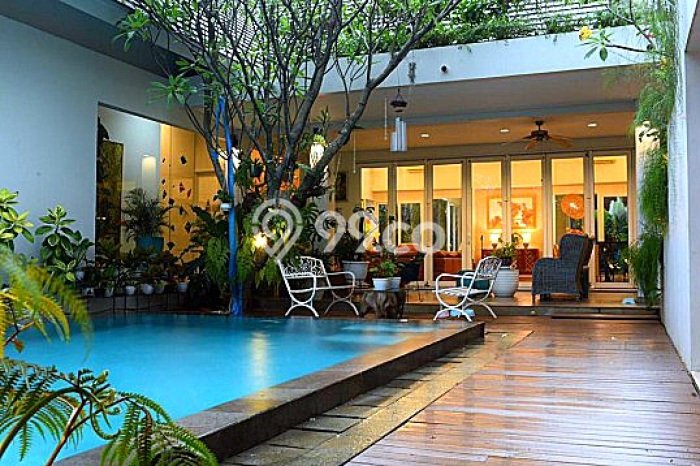 For Sale Rumah Mewah Exclusive di Jagakarsa, Jakarta Selatan For Sale Rumah Mewah Exclusive di Jagakarsa, Jakarta Selatan