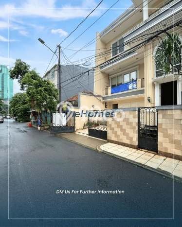 Rumah Mewah LB 274m2 Siap Huni Desain Elegan di Setiabudi, Jakarta Selatan Rumah Mewah LB 274m2 Siap Huni Desain Elegan di Setiabudi, Jakarta Selatan