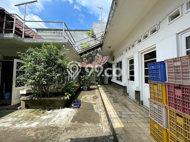 Siap Huni Rumah Mewah 6 Kamar di Kebayoran Baru Dekat ke Mana Pun Siap Huni Rumah Mewah 6 Kamar di Kebayoran Baru Dekat ke Mana Pun