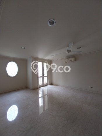 Hunian Modern Untuk Disewakan di Kemang Jakarta Selatan 6 KT & 6 KM Hunian Modern Untuk Disewakan di Kemang Jakarta Selatan 6 KT & 6 KM