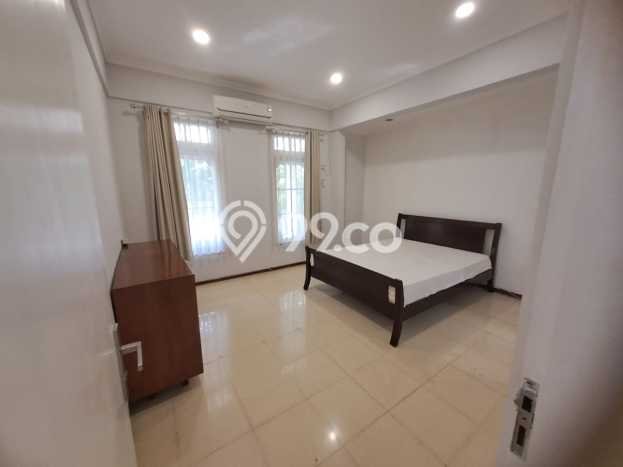 Disewakan Hunian Konsep Minimalis di Kebayoran Baru Jakarta Selatan dengan 4 KT Disewakan Hunian Konsep Minimalis di Kebayoran Baru Jakarta Selatan dengan 4 KT
