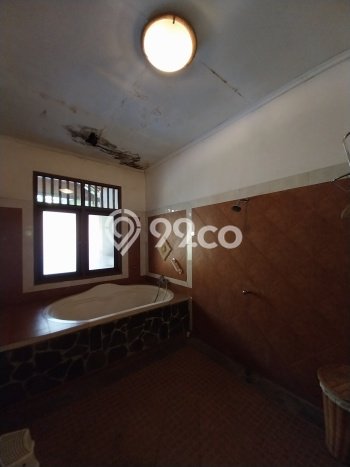 Jual Rumah Mewah Elegan Dengan View Eksklusif di Cirendeu, Jakarta Selatan Jual Rumah Mewah Elegan Dengan View Eksklusif di Cirendeu, Jakarta Selatan