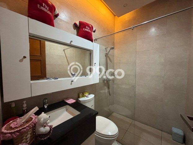 Rumah Elit LB 600m2 Siap Pakai Desain Elegan di Alam Sutera, Tangerang Rumah Elit LB 600m2 Siap Pakai Desain Elegan di Alam Sutera, Tangerang