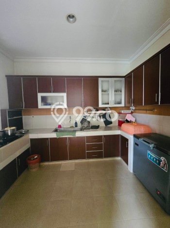 Disewakan! Rumah 4 Kamar Tidur &
4 Kamar Mandi di Alam Sutera, Tangerang Disewakan! Rumah 4 Kamar Tidur &
4 Kamar Mandi di Alam Sutera, Tangerang