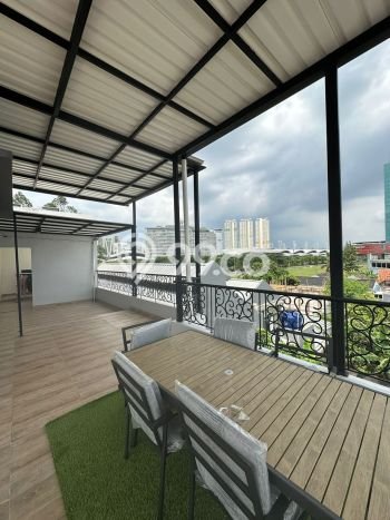 Hunian Mewah LB 650m2 Siap Huni Desain Elegan di BSD, Tangerang Hunian Mewah LB 650m2 Siap Huni Desain Elegan di BSD, Tangerang
