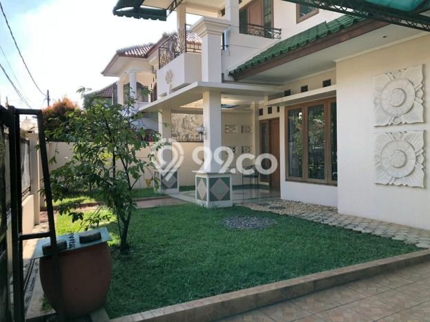 Jual Rumah Luas Elegan Dengan View Eksklusif di Cirendeu, Jakarta Selatan Jual Rumah Luas Elegan Dengan View Eksklusif di Cirendeu, Jakarta Selatan