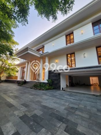 Rumah Luxury Modern Tanpa Renovasi di Kemang Jakarta Selatan Rumah Luxury Modern Tanpa Renovasi di Kemang Jakarta Selatan