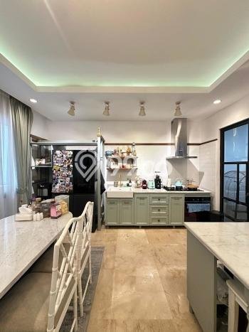 Dijual Rumah Mewah Elegan Dengan View Eksklusif di Pejaten, Jakarta Selatan Dijual Rumah Mewah Elegan Dengan View Eksklusif di Pejaten, Jakarta Selatan