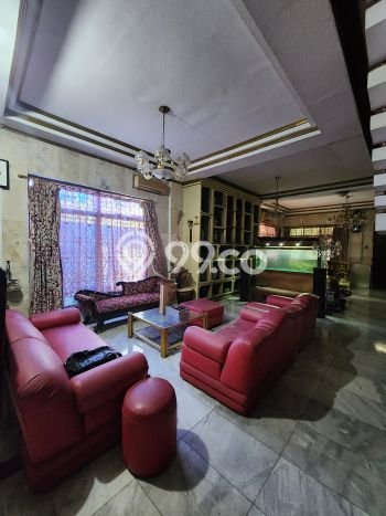 Hunian Elit LB 600m2 Siap Pakai Desain Elegan di Pejaten, Jakarta Selatan Hunian Elit LB 600m2 Siap Pakai Desain Elegan di Pejaten, Jakarta Selatan