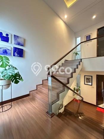 Dijual Rumah Mewah Elegan Dengan View Eksklusif di Pejaten, Jakarta Selatan Dijual Rumah Mewah Elegan Dengan View Eksklusif di Pejaten, Jakarta Selatan
