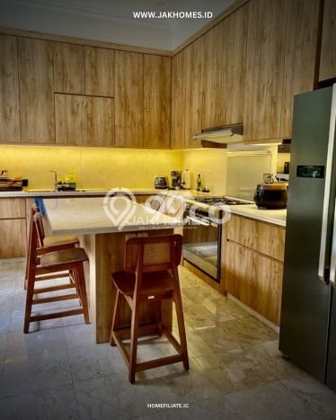 Rumah Sewa Jakarta Selatan LT 570m2 LB 465m2 Kawasan Pondok Indah Rumah Sewa Jakarta Selatan LT 570m2 LB 465m2 Kawasan Pondok Indah