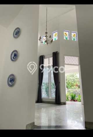 Rumah Elit LB 550m2 Siap Huni Desain Elegan di Cinere, Jakarta Selatan Rumah Elit LB 550m2 Siap Huni Desain Elegan di Cinere, Jakarta Selatan