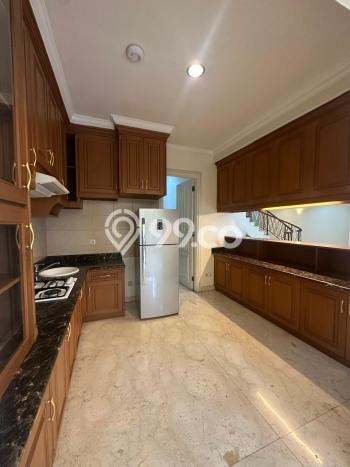 Sewa Rumah Harga Terjangkau di Pondok Indah Jakarta Selatan Punya 4 Kamar Tidur Sewa Rumah Harga Terjangkau di Pondok Indah Jakarta Selatan Punya 4 Kamar Tidur