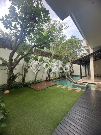 Disewakan! Rumah 5 Kamar Tidur &
5 Kamar Mandi di Pejaten, Jakarta Selatan Disewakan! Rumah 5 Kamar Tidur &
5 Kamar Mandi di Pejaten, Jakarta Selatan