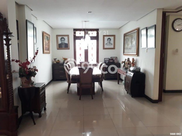 Siap Huni Rumah Mewah 5 Kamar di Pamulang Dekat ke Mana Pun Siap Huni Rumah Mewah 5 Kamar di Pamulang Dekat ke Mana Pun