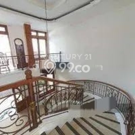 Dijual Rumah Luas Elegan Dengan View Eksklusif di Bintaro, Tangerang Selatan Dijual Rumah Luas Elegan Dengan View Eksklusif di Bintaro, Tangerang Selatan