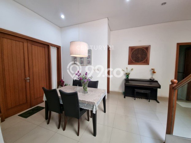Rumah Luxury Modern Tanpa Renovasi di Pondok Indah Jakarta Selatan Rumah Luxury Modern Tanpa Renovasi di Pondok Indah Jakarta Selatan