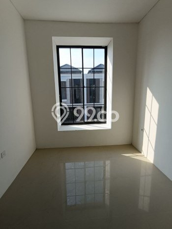 BEST CHOICE! Rumah di Pakuwon City, 2 KM, Dekat Mall, Luas 50m2m² LB 73m2m² BEST CHOICE! Rumah di Pakuwon City, 2 KM, Dekat Mall, Luas 50m2m² LB 73m2m²