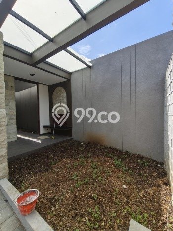 Rumah Berkualitas Pondok Tjandra, Sidoarjo, Luas 200m2m² LB 150m2m² Rumah Berkualitas Pondok Tjandra, Sidoarjo, Luas 200m2m² LB 150m2m²