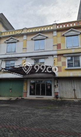 Ruko Disewakan di Kawasan Ramai Rungkut, Surabaya Ruko Disewakan di Kawasan Ramai Rungkut, Surabaya