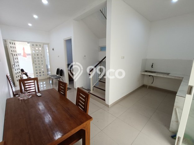 Rumah Asri area Mojoarum, 4 KM, Luas 82m2m² LB 100m2m² Rumah Asri area Mojoarum, 4 KM, Luas 82m2m² LB 100m2m²