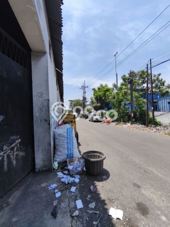 SENTRA BISNIS! Gudang di Perak, Luas 114m2m², Lokasi Strategis SENTRA BISNIS! Gudang di Perak, Luas 114m2m², Lokasi Strategis