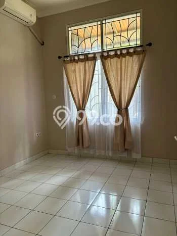 PRIME LOCATION! Rumah di , 4 KT, Area Strategis, LT 153m2m² Bangunan 90m2m² PRIME LOCATION! Rumah di , 4 KT, Area Strategis, LT 153m2m² Bangunan 90m2m²