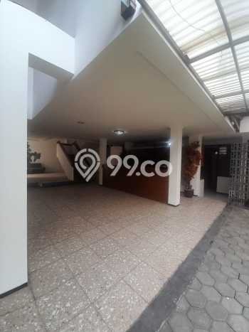 Rumah Elit Modern Tanpa Renovasi di Riau Bandung Rumah Elit Modern Tanpa Renovasi di Riau Bandung