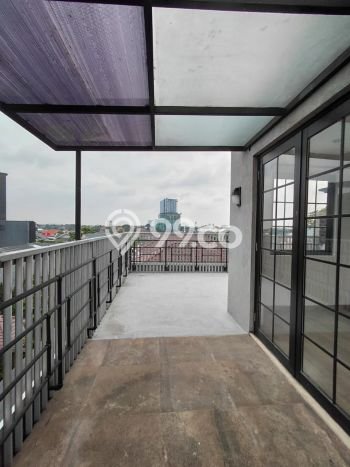 For Sale! Luxury House LT 143m2 Desain Modern di Cipete For Sale! Luxury House LT 143m2 Desain Modern di Cipete