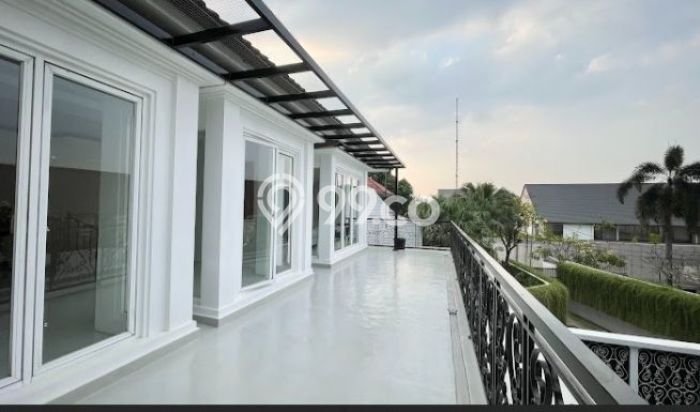 FEATURED! Rumah di Kemang, 5 KT, Lokasi Strategis, LT 550m² Bangunan 500m² FEATURED! Rumah di Kemang, 5 KT, Lokasi Strategis, LT 550m² Bangunan 500m²