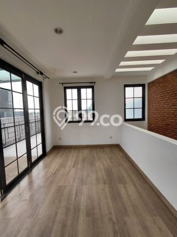 For Sale! Luxury House LT 143m2 Desain Modern di Cipete For Sale! Luxury House LT 143m2 Desain Modern di Cipete
