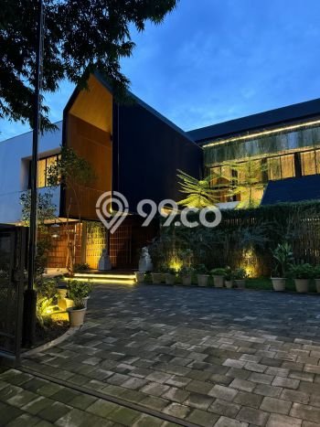 Rumah Eksklusif Dijual LT 700m2 di Kebayoran Baru, Jakarta Selatan Rumah Eksklusif Dijual LT 700m2 di Kebayoran Baru, Jakarta Selatan