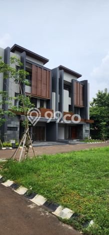 For Sale Rumah Elit Exclusive di Pancoran, Jakarta Selatan For Sale Rumah Elit Exclusive di Pancoran, Jakarta Selatan
