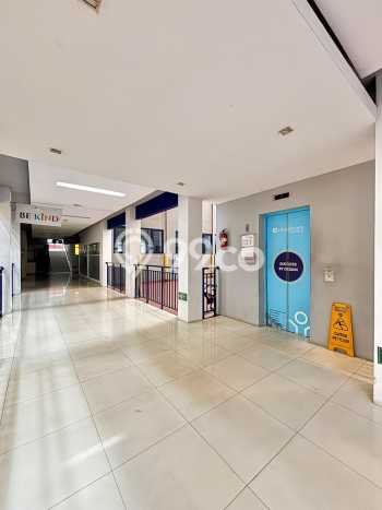 Unit Komersial Dijual di Jakarta Selatan LT 7312m2 & LB 10800m2 Unit Komersial Dijual di Jakarta Selatan LT 7312m2 & LB 10800m2