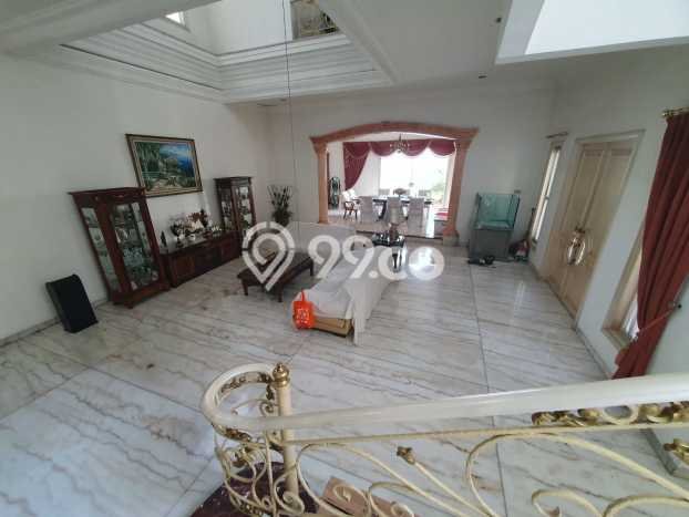 Rumah Eksklusif Siap Huni LT 720m2 di Kebon Jeruk, Jakarta Barat Rumah Eksklusif Siap Huni LT 720m2 di Kebon Jeruk, Jakarta Barat