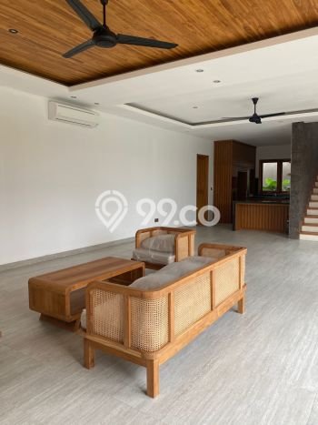 FOR SALE! Vila di , Luas 600m2m², Posisi Premium FOR SALE! Vila di , Luas 600m2m², Posisi Premium