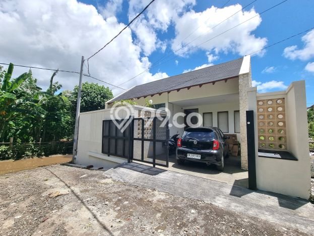 Vila Strategis di , Luas 203m2m², Akses ke beragam fasilitas Vila Strategis di , Luas 203m2m², Akses ke beragam fasilitas