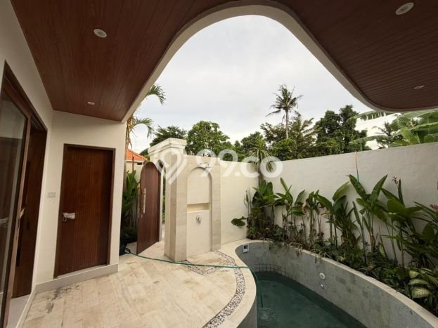 FOR SALE! Vila Kawasan , Area 100m2m², Posisi Strategis FOR SALE! Vila Kawasan , Area 100m2m², Posisi Strategis