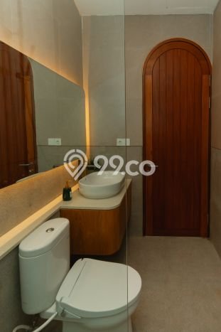 Vila Kawasan , Area 443m2m², Dekat ke Fasilitas Umum Vila Kawasan , Area 443m2m², Dekat ke Fasilitas Umum