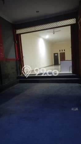AREA KOMERSIAL! Ruko Kawasan Kramat Jati, Luas 295m2m², Lokasi Strategis AREA KOMERSIAL! Ruko Kawasan Kramat Jati, Luas 295m2m², Lokasi Strategis