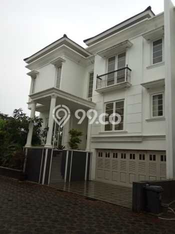 Ready to Use! Premium House LT 244m2 Desain Modern di Ampera Ready to Use! Premium House LT 244m2 Desain Modern di Ampera