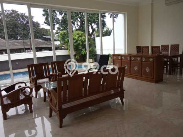 Ready to Use! Premium House LT 244m2 Desain Modern di Ampera Ready to Use! Premium House LT 244m2 Desain Modern di Ampera